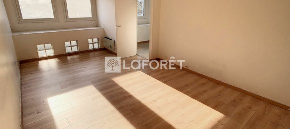 3 bedrooms Duplex in Villejuif, France No. 187227 2