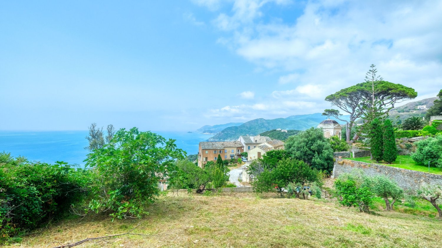 Terreno en Haute-Corse, France 928 m² No. 278842