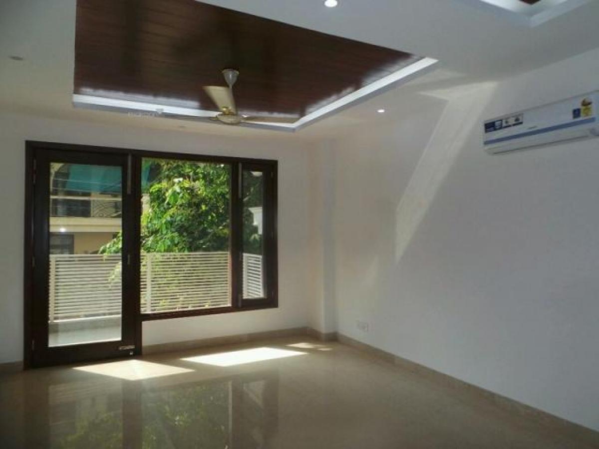 2 bedrooms House in Ghaziabad, India No. 10552