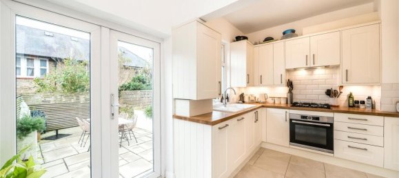 2 bedrooms House in London, United Kingdom No. 12923 14