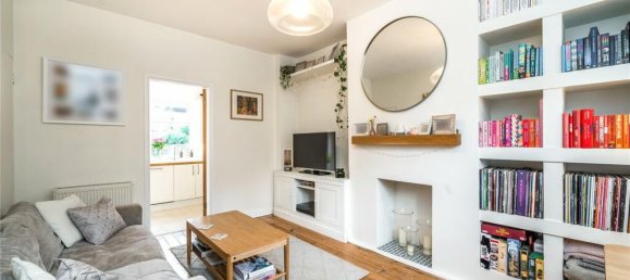 2 bedrooms House in London, United Kingdom No. 12923 2