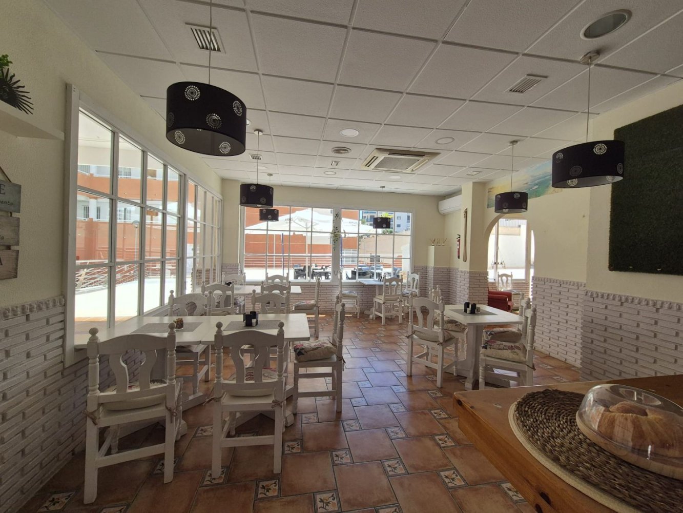  عقار تجاري في El Campello, Spain 130متر مربع رقم 141344