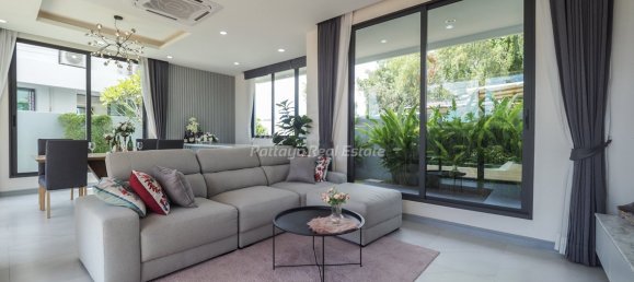 Café/restaurante de 3 dormitorios en Pattaya, Thailand No. 8005 2