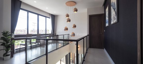 Café/restaurante de 3 dormitorios en Pattaya, Thailand No. 8005 18