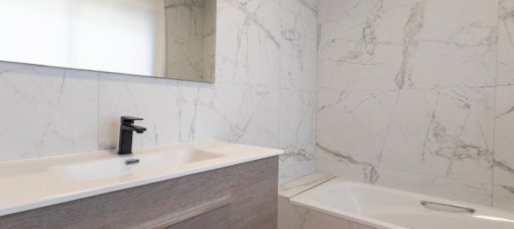 5 Schlafzimmer Haus in Alicante, Spain, Nr. 185172 24