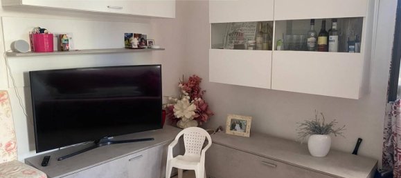 Apartamento de 3 dormitorios en Nettuno, Italy No. 197388 8