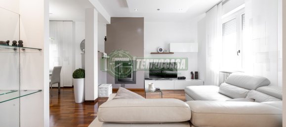 6غرفة فيلا في Carnate, Italy رقم 157133 23