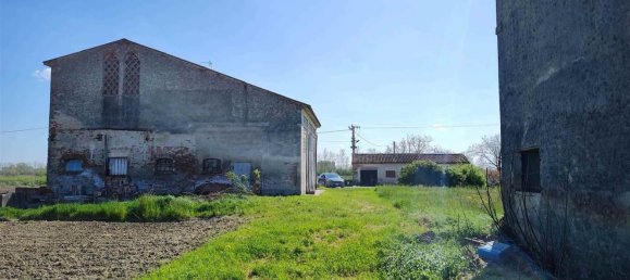 16 bedrooms House in Pegognaga, Italy No. 362212 4