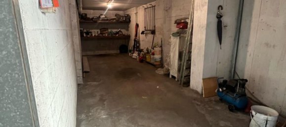 35m² Garage in Turin, Italy No. 284726 9