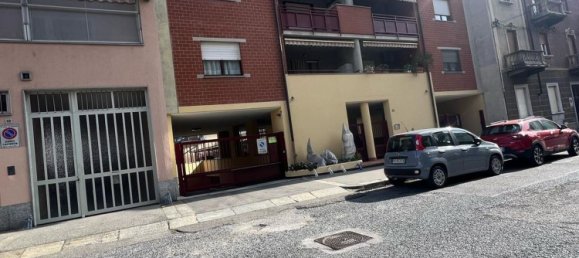 35m² Garage in Turin, Italy No. 284726 4