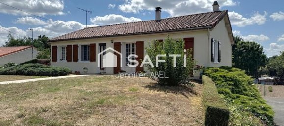 3 Schlafzimmer Haus in Deux-Sevres, France, Nr. 301538 2