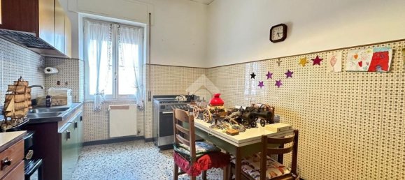 Квартира с 4 комнатами в Тускания, Италия № 87549 16