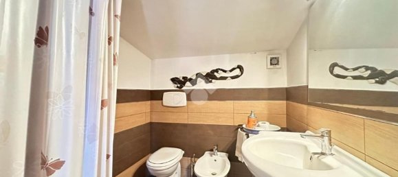 Квартира с 4 комнатами в Тускания, Италия № 87549 4