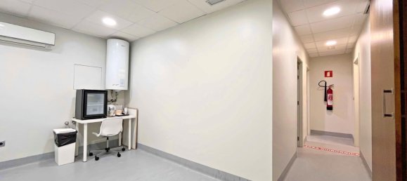 463m² Commercial property in Perillo, Spain No. 49704 10