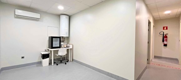 463m² Commercial property in Perillo, Spain No. 49704 8