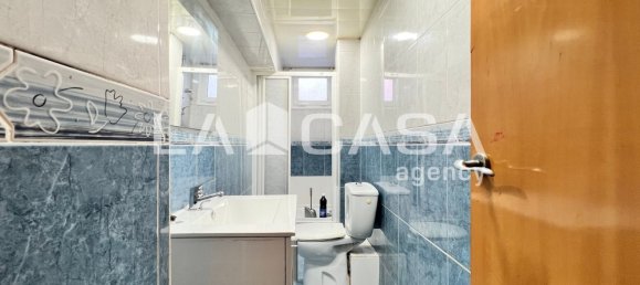 3 bedrooms Apartment in Badalona, Spain No. 173061 10