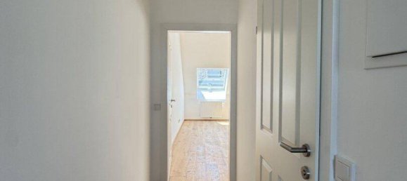 Studio in Rudolfsheim-Funfhaus, Austria No. 170669 3