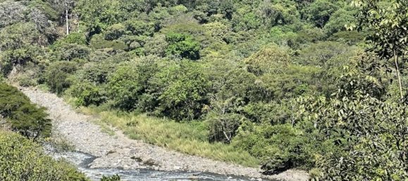  Land in San Jose, Costa Rica No. 1813 4