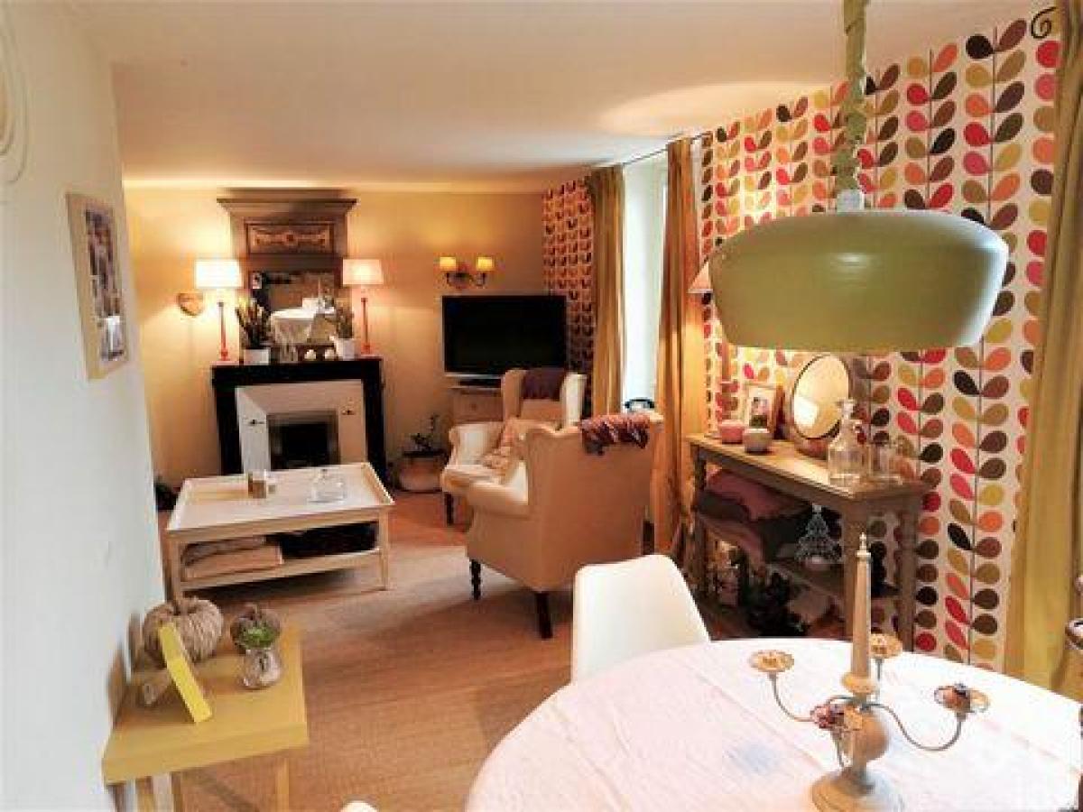 Casa de 5 dormitorios en Rohan, France No. 9642