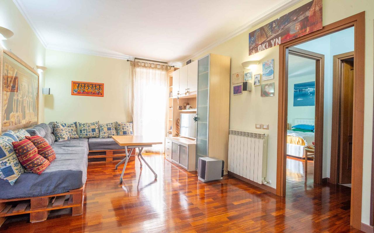 2غرفة شقة في Rome, Italy رقم 41217