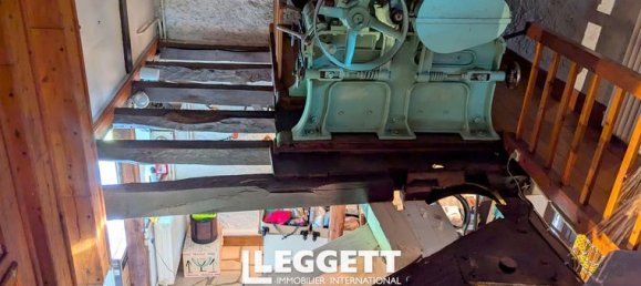 5 bedrooms House in Montgivray, France No. 302816 6