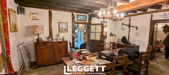 5 bedrooms House in Montgivray, France No. 302816 7