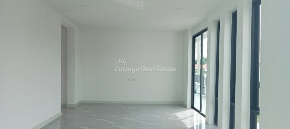 4 bedrooms Cafe / restaurant in Pattaya, Thailand No. 24983 19