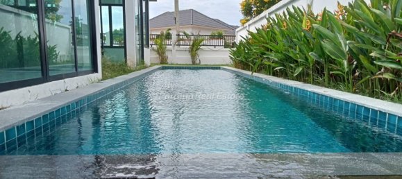 Casa de 4 dormitorios en Bang Lamung, Thailand No. 24983 14