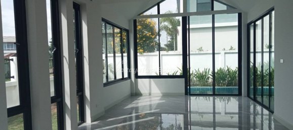 4 bedrooms Cafe / restaurant in Pattaya, Thailand No. 24983 9