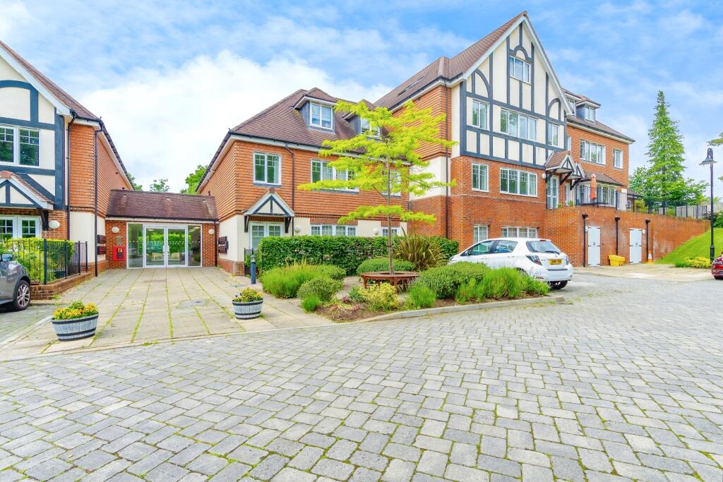 2 bedrooms Apartment in South Croydon, United Kingdom No. 8121