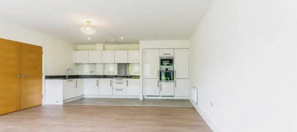 2 bedrooms Apartment in South Croydon, United Kingdom No. 8121 9