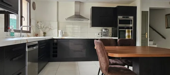 5 غرف نوم فيلا في Saint-Etienne, France رقم 348107 3