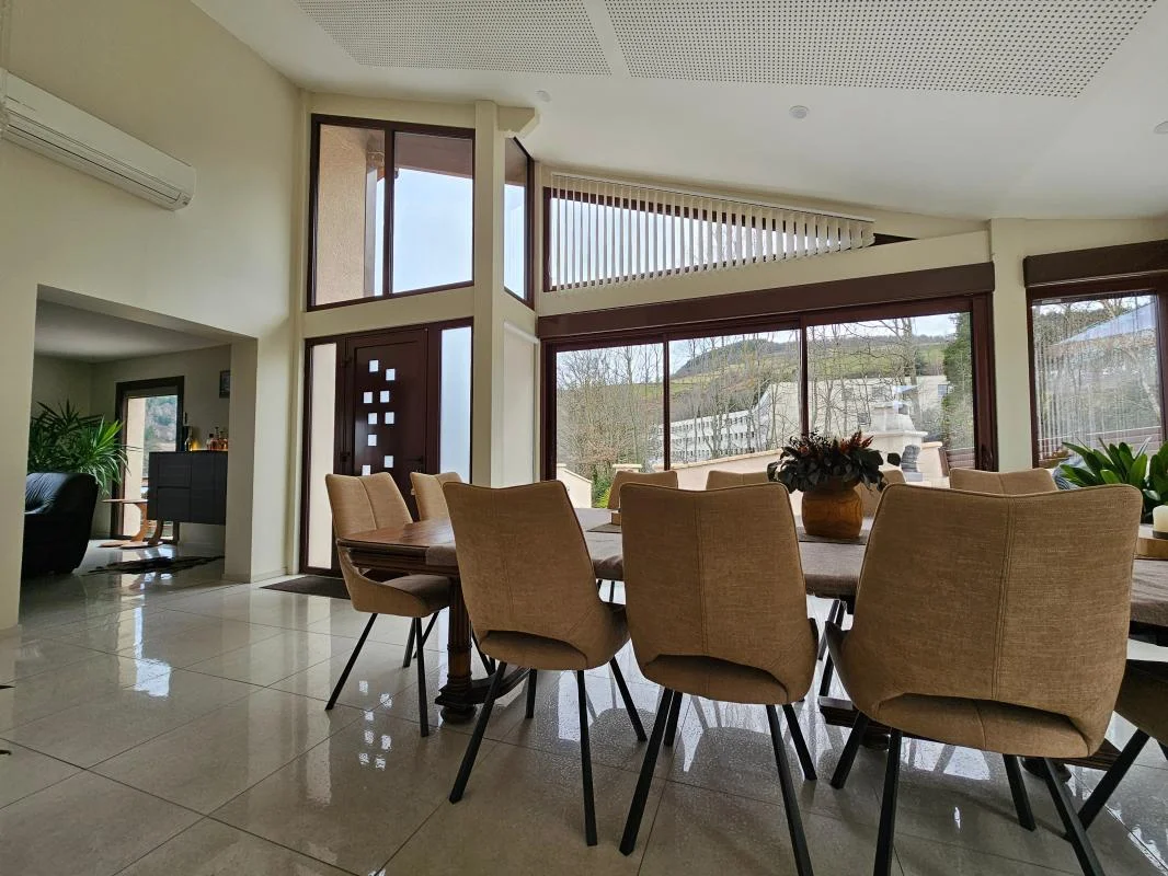 5 غرف نوم فيلا في Saint-Etienne, France رقم 348107