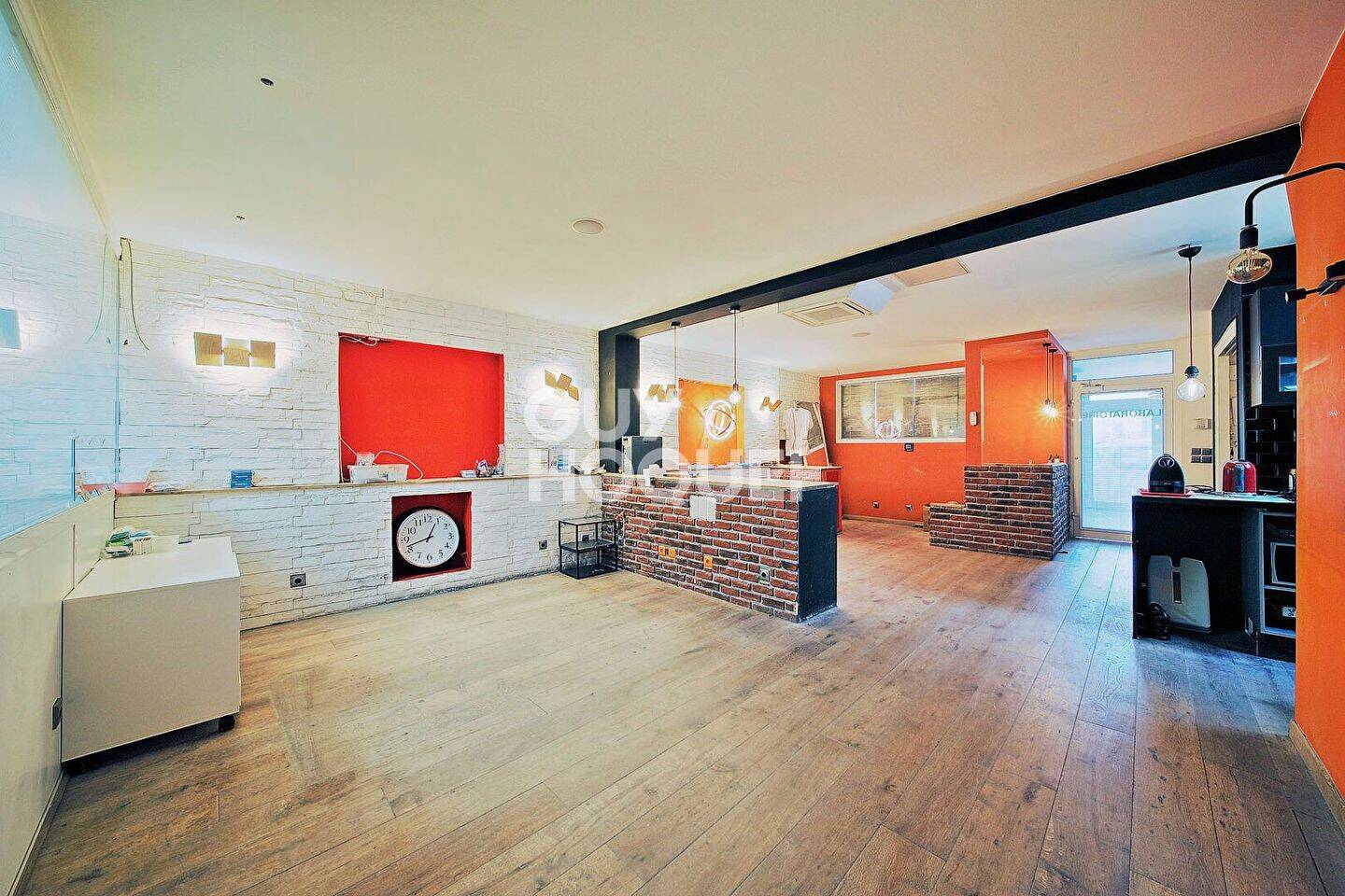 Imóvel comercial em Saint-Mande, France 116 m² N.º 183669