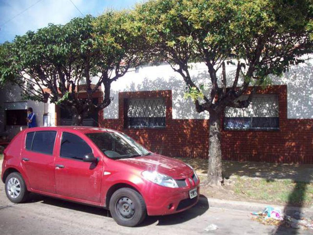 4 bedrooms House in Bermudez, Argentina No. 17045