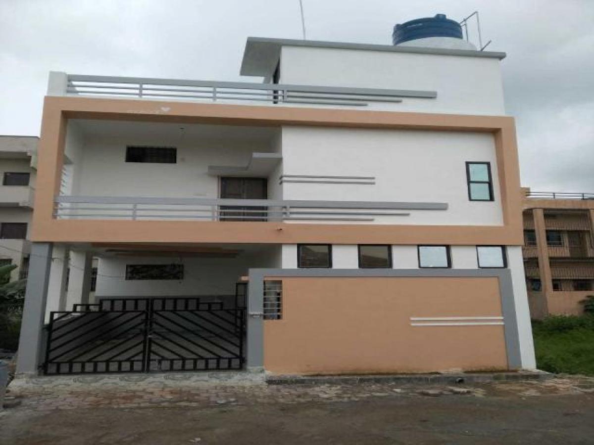 4 bedrooms House in Raipur, India No. 7092