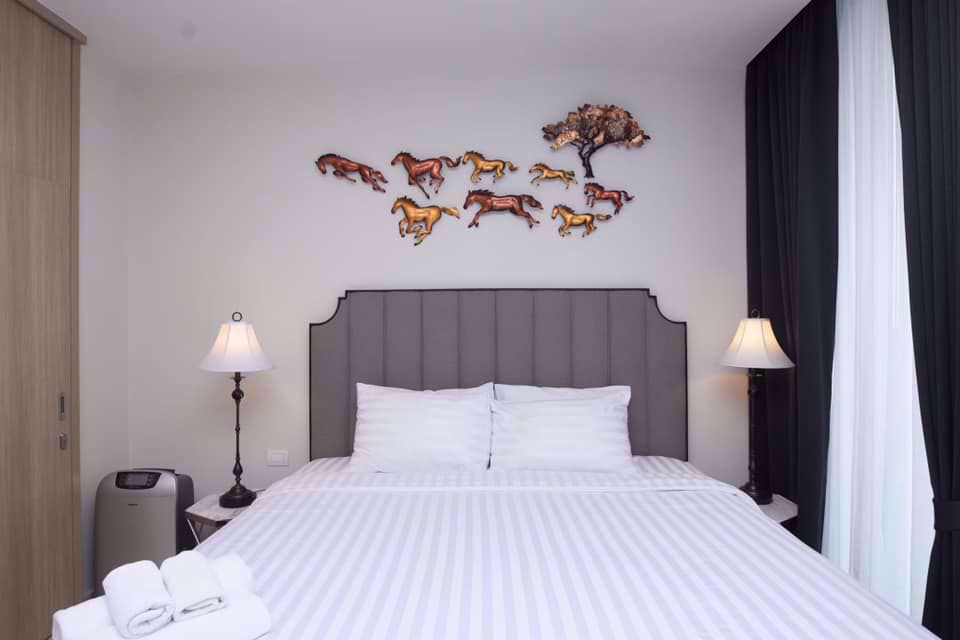 Кондоминиум  с 1 спальней в Noble Ploenchit, Бангкок, Таиланд № 31438