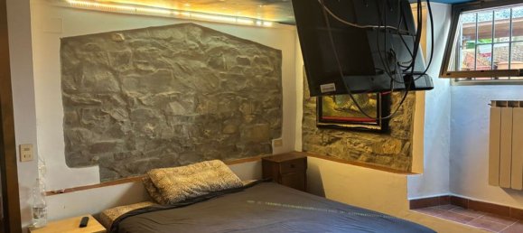 4 rooms Apartment in Florence, Italy No. 289680 3