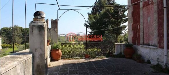 5 chambres Villa à Trani, Italy No. 259343 6