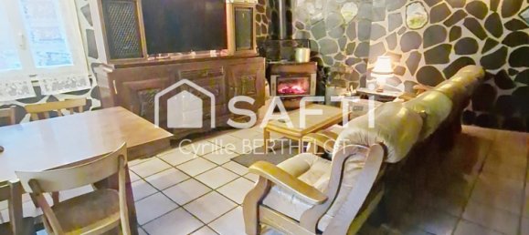 3 bedrooms House in Formigueres, France No. 341356 3