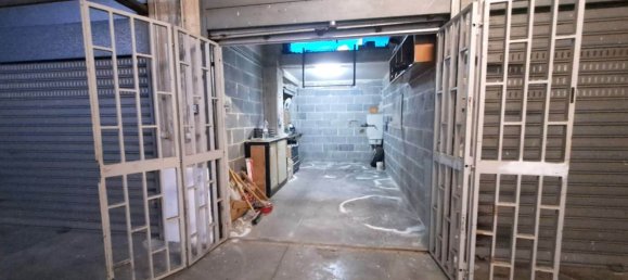 Garage à Triggiano, Italy 15m² No. 326303 4