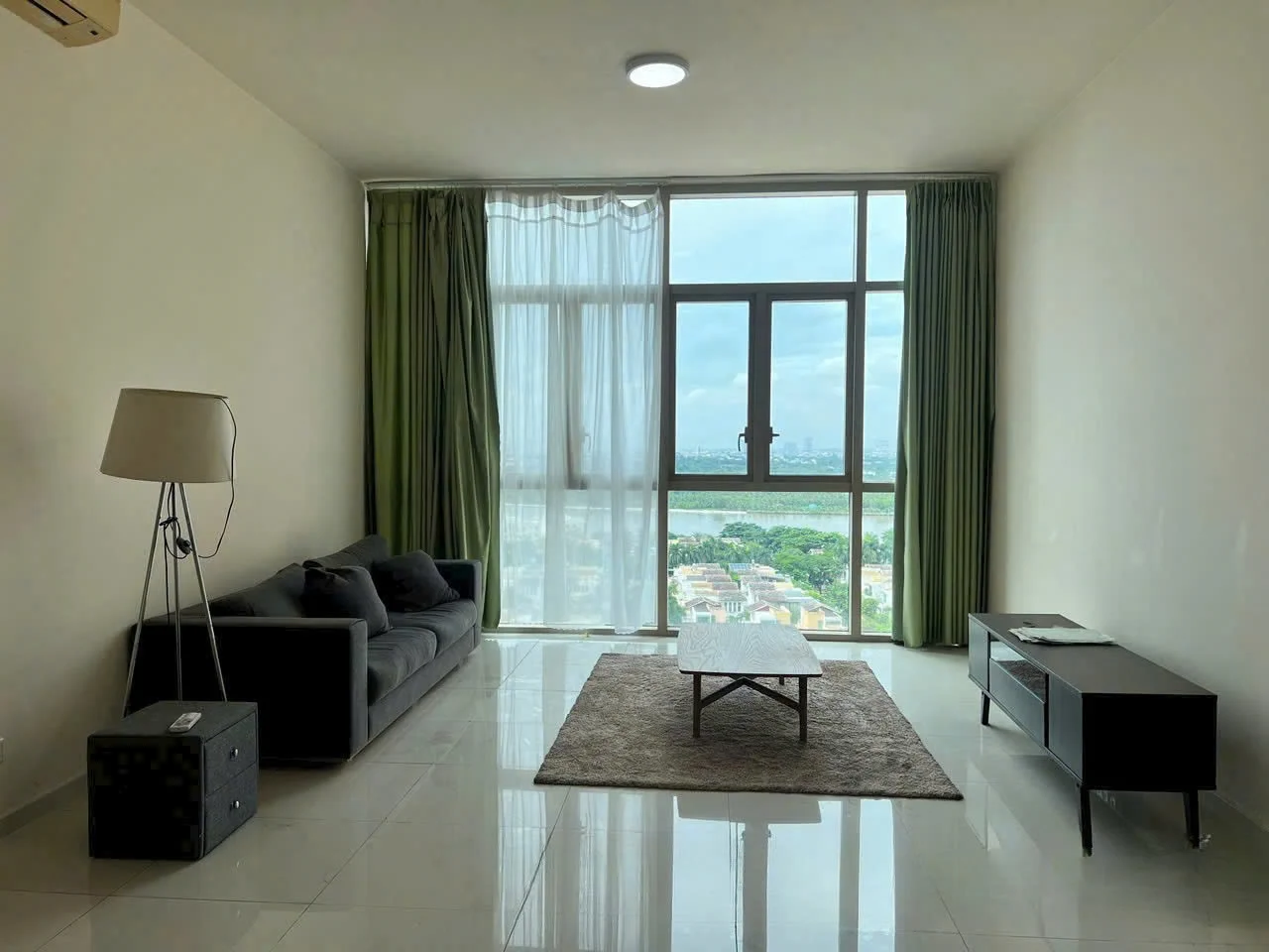 3 dormitorios apartamento en alquiler en Thu Duc, Ho Chi Minh, Vietnam № 74614