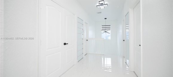 5 bedrooms Villa for sale in Miami, Miami-Dade, Florida, USA № 614349 20