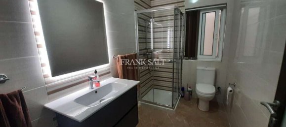 Apartamento de 3 dormitorios en Gharb, Malta No. 695 11