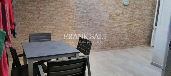 Apartamento de 3 dormitorios en Gharb, Malta No. 695 9