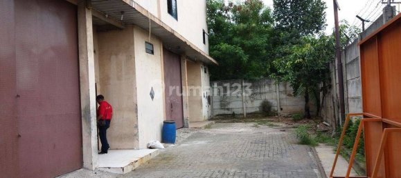 840m² Commercial property in Batuceper, Indonesia No. 1380 12