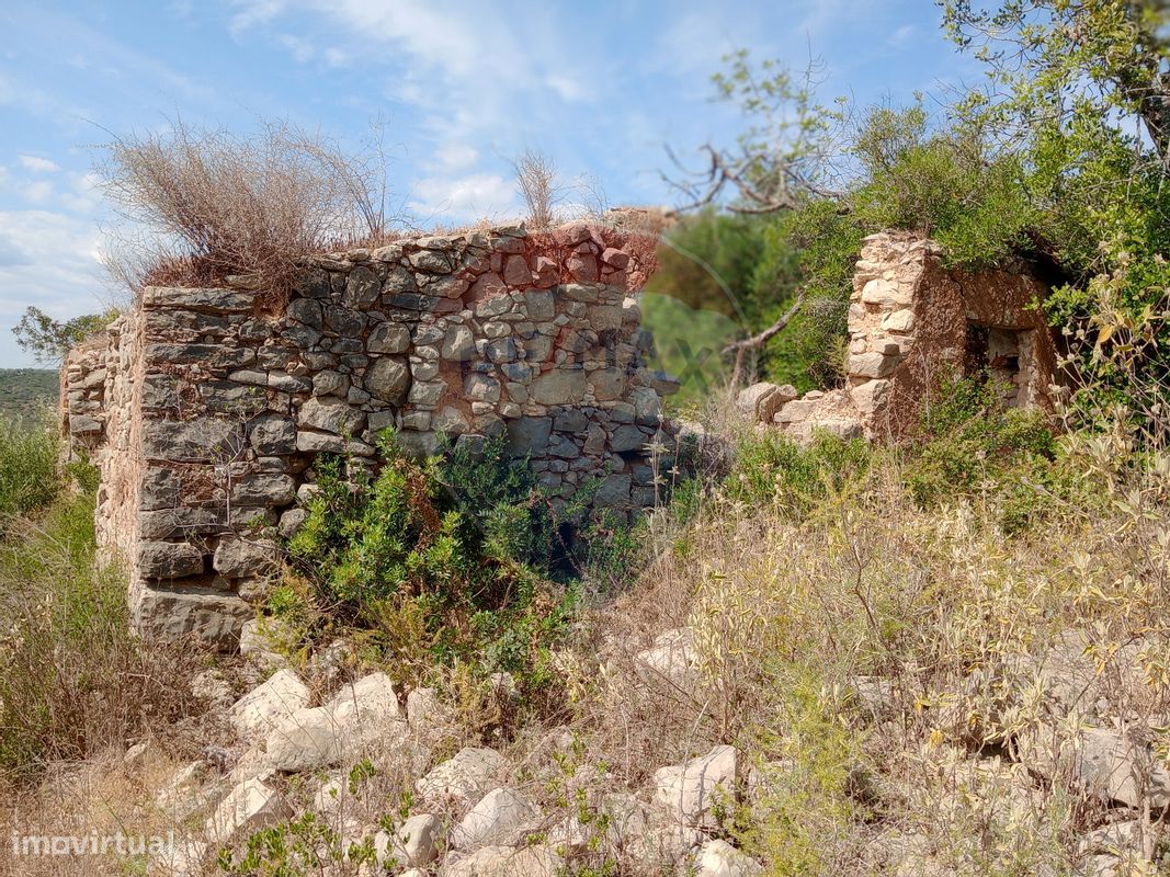 5200m² Land in Faro, Portugal No. 80072