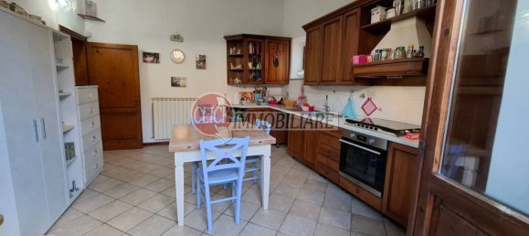2 Schlafzimmer Wohnung in Dicomano, Italy, Nr. 13863 2