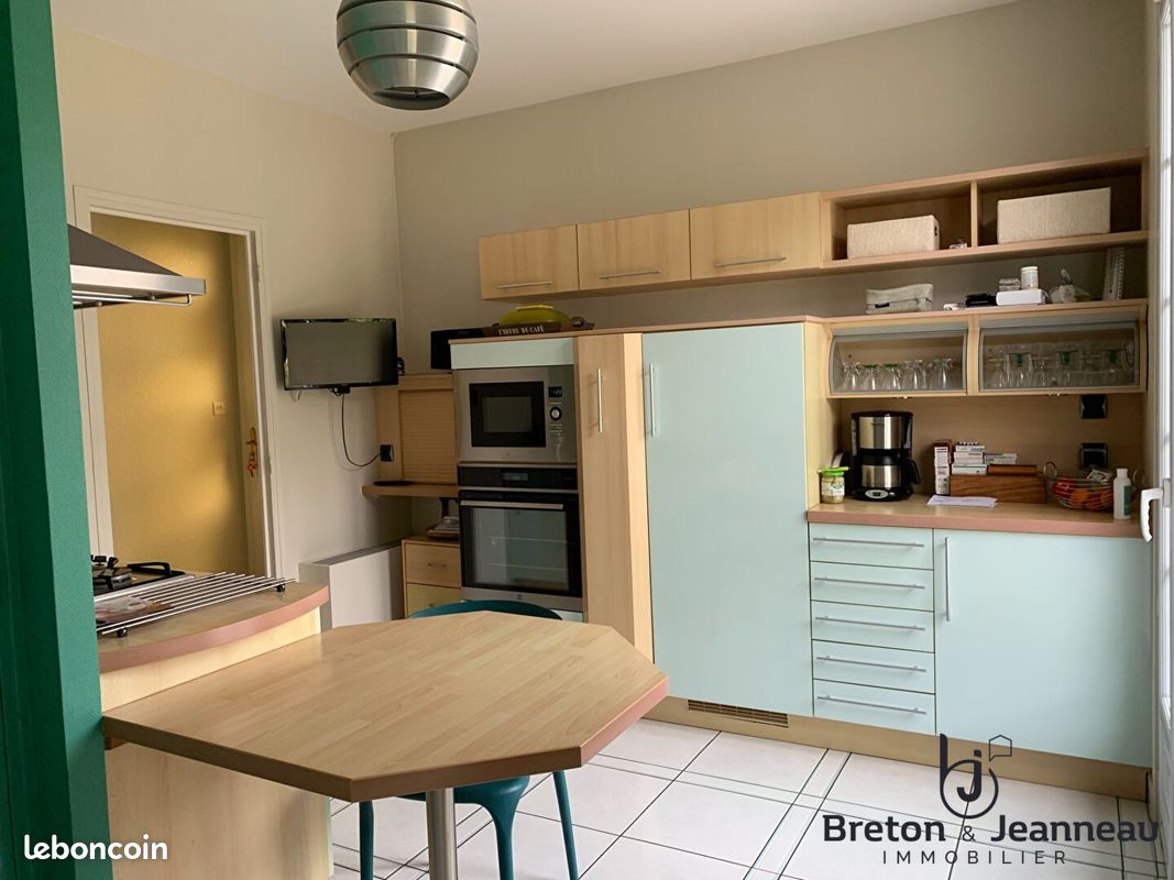 2 bedrooms House in Bonchamp-les-Laval, France No. 363445