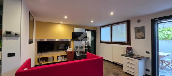 3 bedrooms Villa in Cadoneghe, Italy No. 377648 3